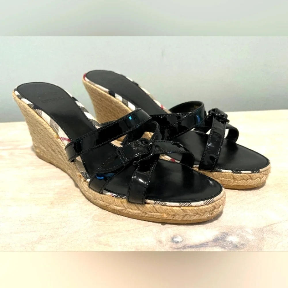 Burberry Black Patent Leather & Nova Check Espadrille Wedge Sandals Sz 4… NWOB - Picture 3 of 15